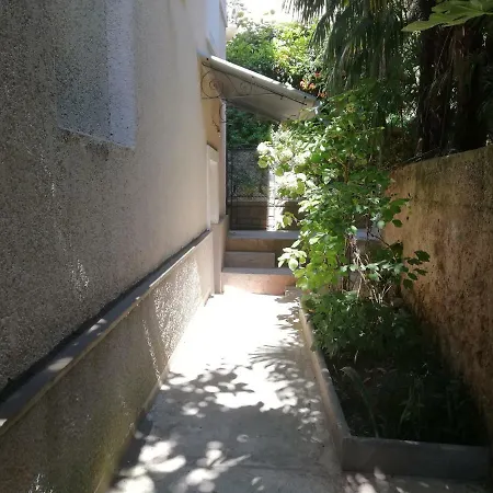 Nostalgie Apartment *